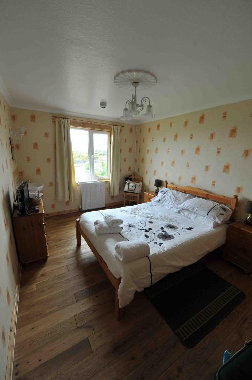 סטורנוויי Sandwick Bay Guest House חדר תמונה